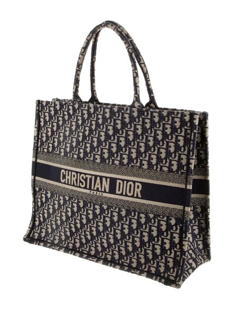 large dior tote bag